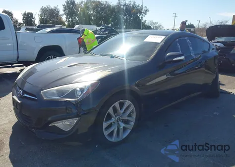 2015 Hyundai Genesis 3.8 Base z USA, uszkodzony, nr VIN KMHHU6KJ6FU124321